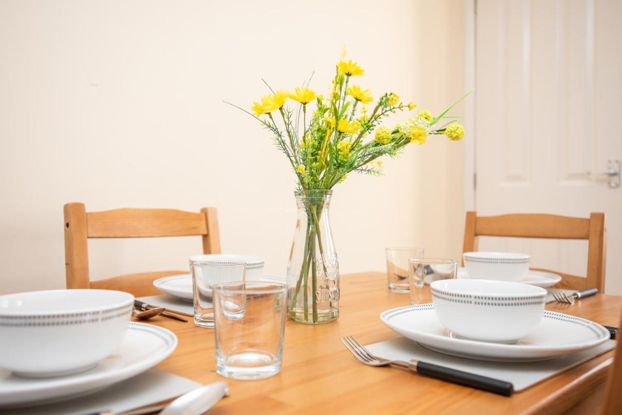 Cowley Spacious Flat With Parking, أكسفورد المظهر الخارجي الصورة