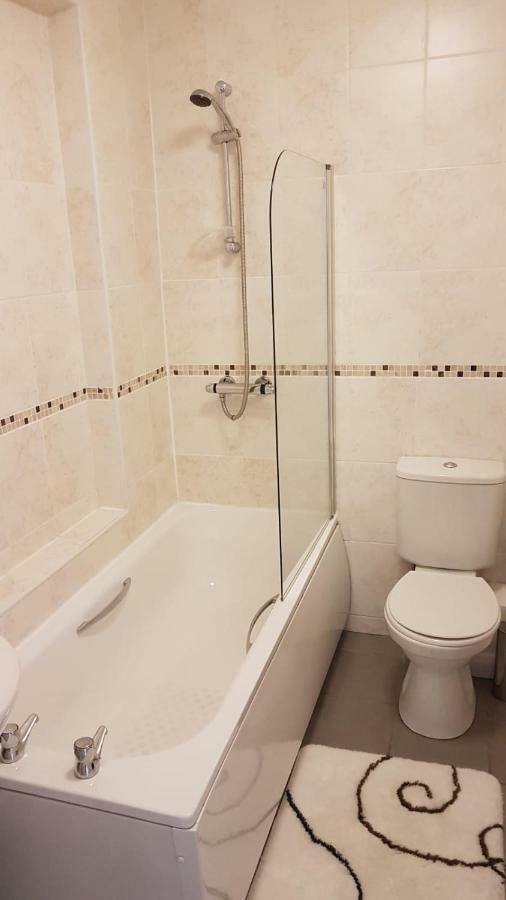 Cowley Spacious Flat With Parking, أكسفورد المظهر الخارجي الصورة
