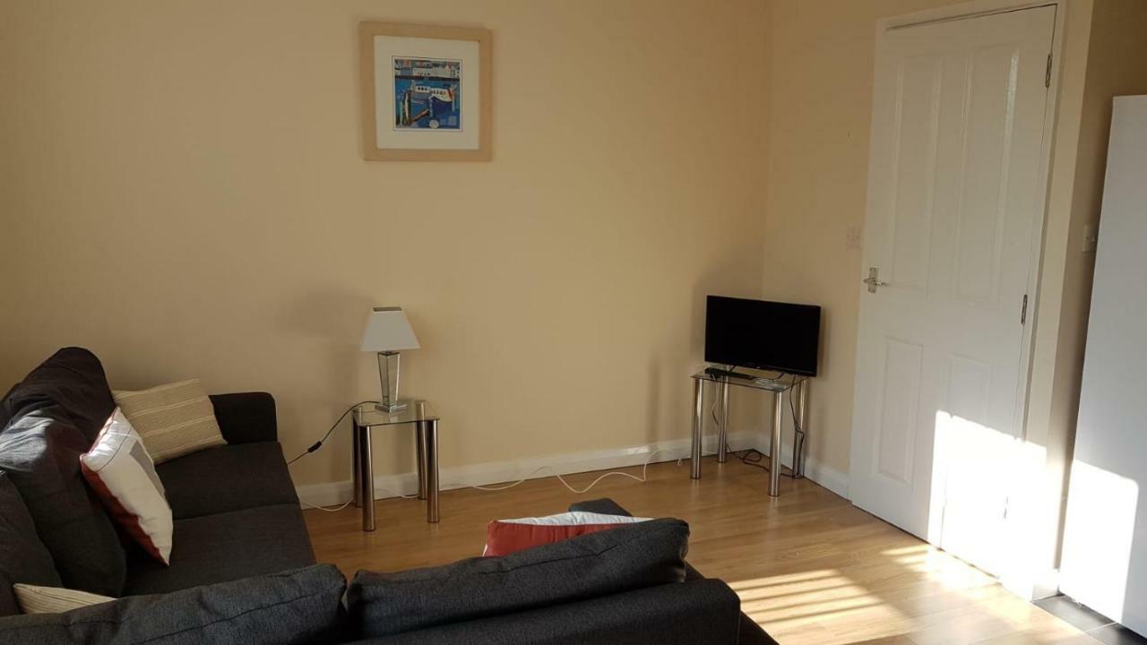 Cowley Spacious Flat With Parking, أكسفورد المظهر الخارجي الصورة