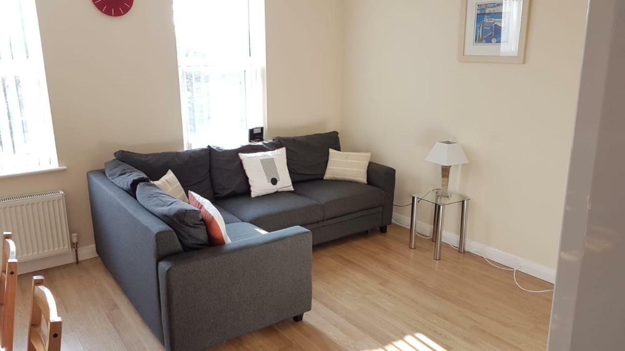 Cowley Spacious Flat With Parking, أكسفورد المظهر الخارجي الصورة